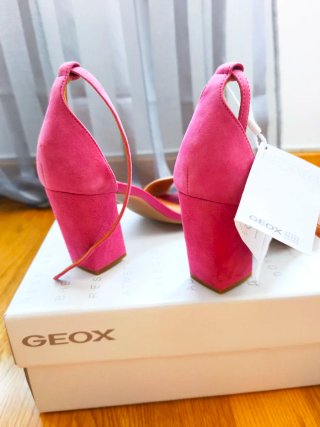 Sandalias Geox Tacón Beige y Rosa
