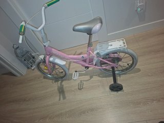 Bicicleta niña 14 rosa con ruedines