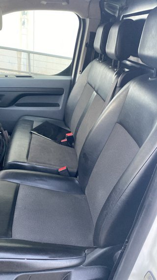 Furgon Opel Vivaro Express 2022, diesel