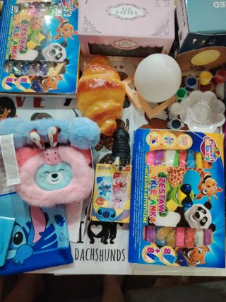Lote de juguetes y material escolar
