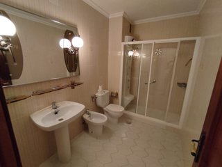 Casa en buen estado en un piso con ascensor