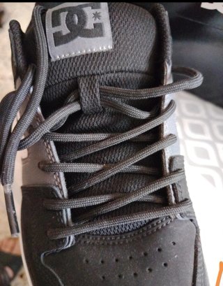 Deportivas DC Negras y Blancas