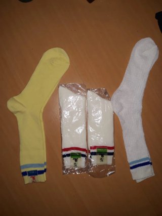 4 pares calcetines nuevos talla única