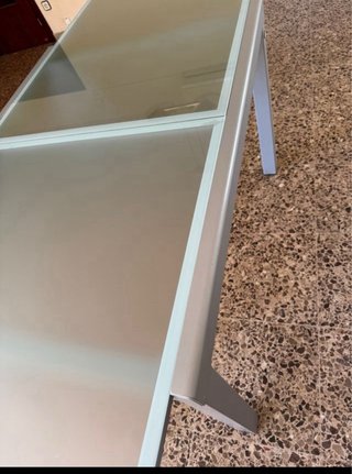 Mesa de comedor cristal y metal