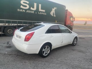 Nissan Primera 2003
