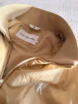 Chaqueta Calvin Klein Beige