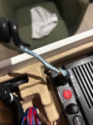 Radio VHF Marina SAILOR Negra