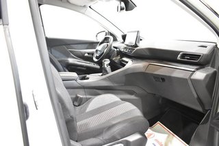 Peugeot 3008 1.5 BLUEHDI 130 CV S&S ACTIVE PACK