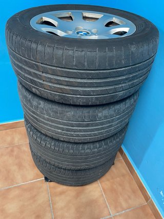 Ruedas y llantas