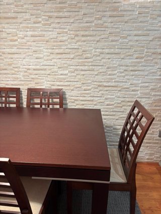 Mesa de comedor y 6 sillas