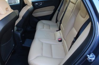 Volvo XC60 2.0 T8 AWD BUSINESS PLUS AUTO (2019)