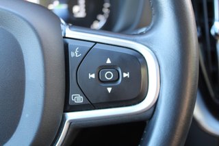 Volvo XC60 2.0 T8 AWD BUSINESS PLUS AUTO (2019)