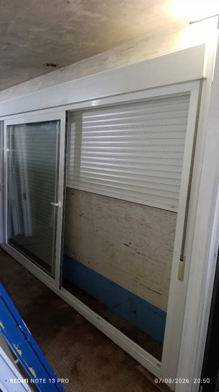 balconera aluminio con persiana cristal doble