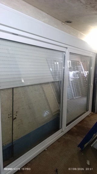 balconera aluminio con persiana cristal doble