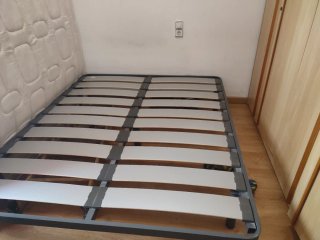 Cama y colchón de tela