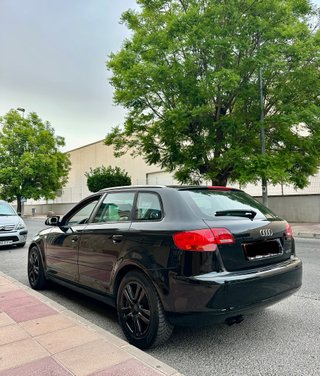 Audi A3 Sport 2.0TDI 140CV 2 Dueños Con Pegatina