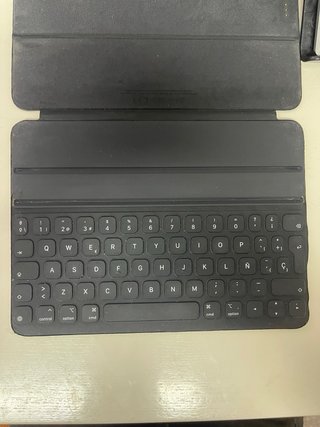 iPad Pro 11 2ª Gen + Apple Pencil + Teclado