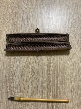 Pluma de bambú vintage con cierre