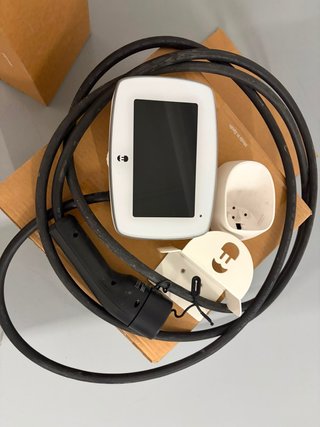 Wallbox Commander 2, 32A Cargador Coche Eléctrico