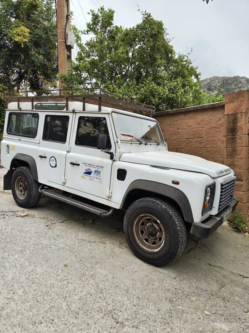 Land Rover Defender 2011 - foto 1