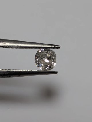Diamante antiguo talla cojín