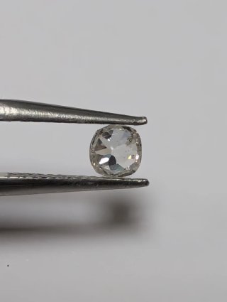 Diamante antiguo talla cojín