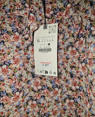 Top ZARA floral rosa