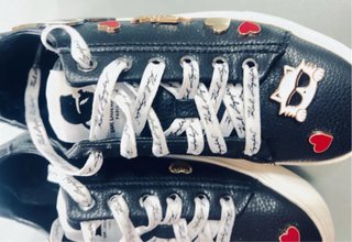 Scarpe Karl Lagerfeld nere con decorazioni