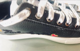 Scarpe Karl Lagerfeld nere con decorazioni