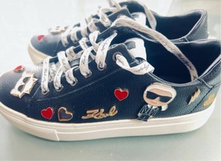 Scarpe Karl Lagerfeld nere con decorazioni