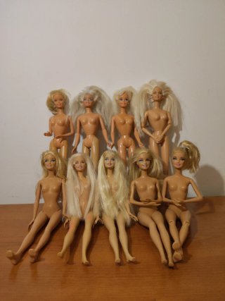 Barbies,años 90. En condiciones aceptables.