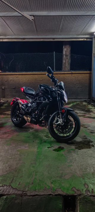 MV Agusta Dragster R A2
