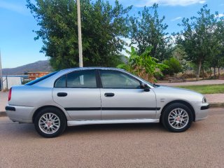 Mitsubishi Carisma 2003