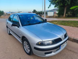Mitsubishi Carisma 2003
