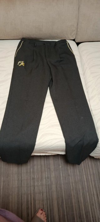 Pantalón gris uniforme Colegio Lagomar T. 16