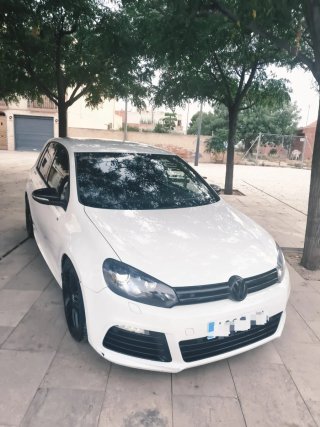 GOLF R20 2011
