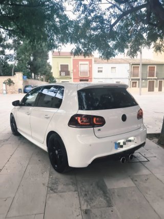 GOLF R20 2011