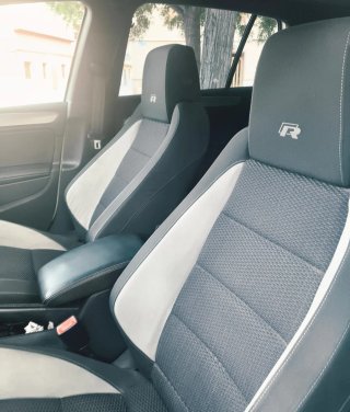 GOLF R20 2011