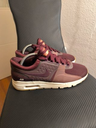 Nike Air Max Zero.