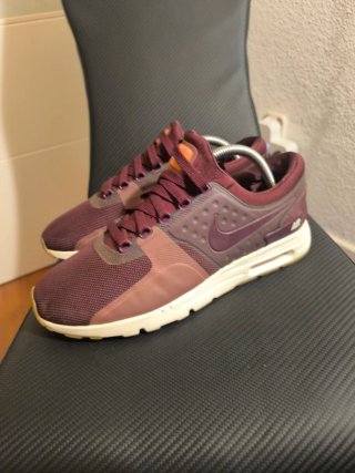 Nike Air Max Zero.