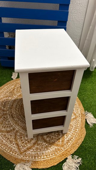 Mesa auxiliar / Cajonera pequeña con tres cajones