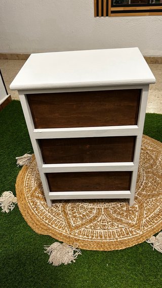 Mesa auxiliar / Cajonera pequeña con tres cajones