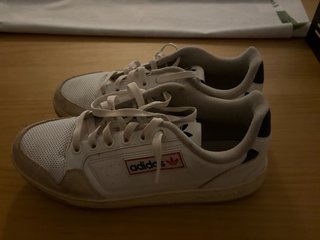 Zapatillas Adidas Hombre Beige/Blanco