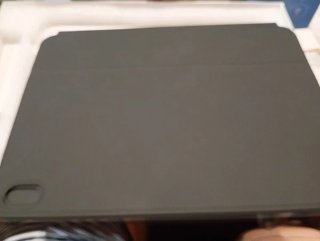 Custodia con tastiera per tablet