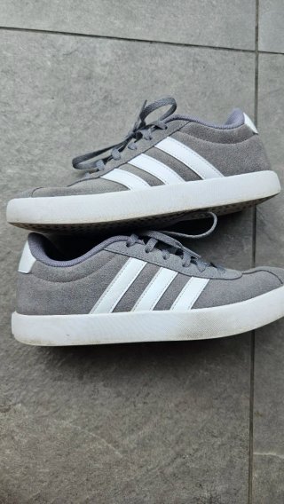 Scarpe Adidas grigie donna/uomo