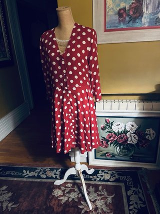 Monísimo Vestido rojo y lunares blancos fresquito