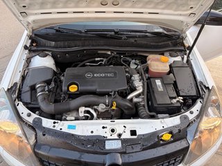 Opel Astra 2010