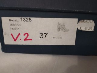 Botines de piel serraje  con tacón de madera