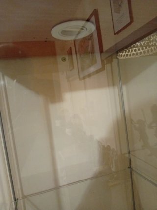Vitrina expositora cristal y madera