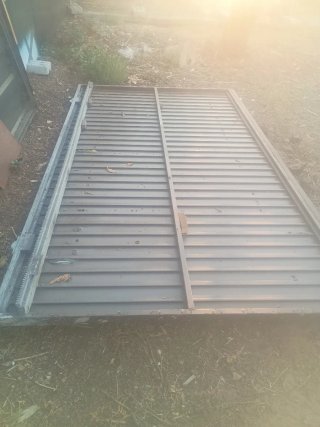 Puerta corredera para parcela